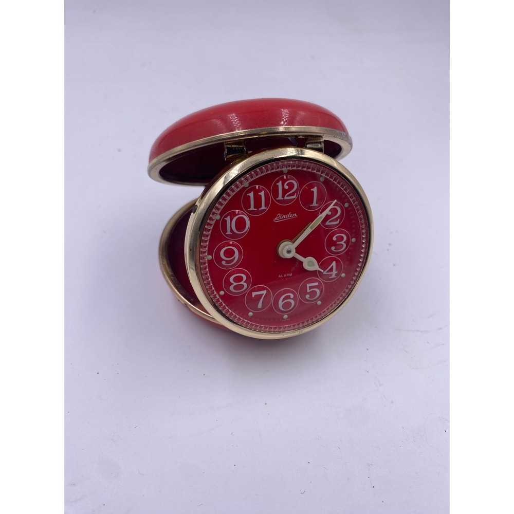 Linden Travel Alarm Clock Unisex OS Red Good Vintage MCM Retro Manual Wind